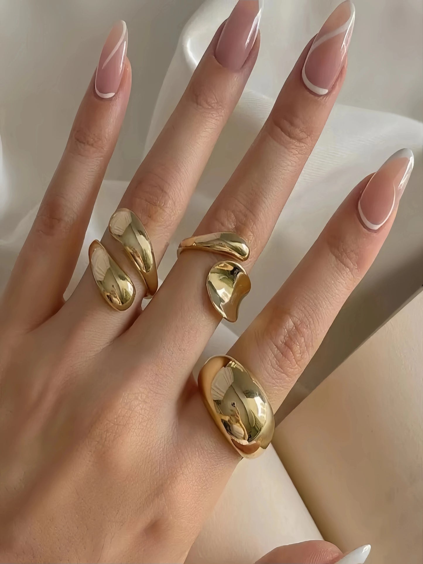 New Irregular Metal Flower