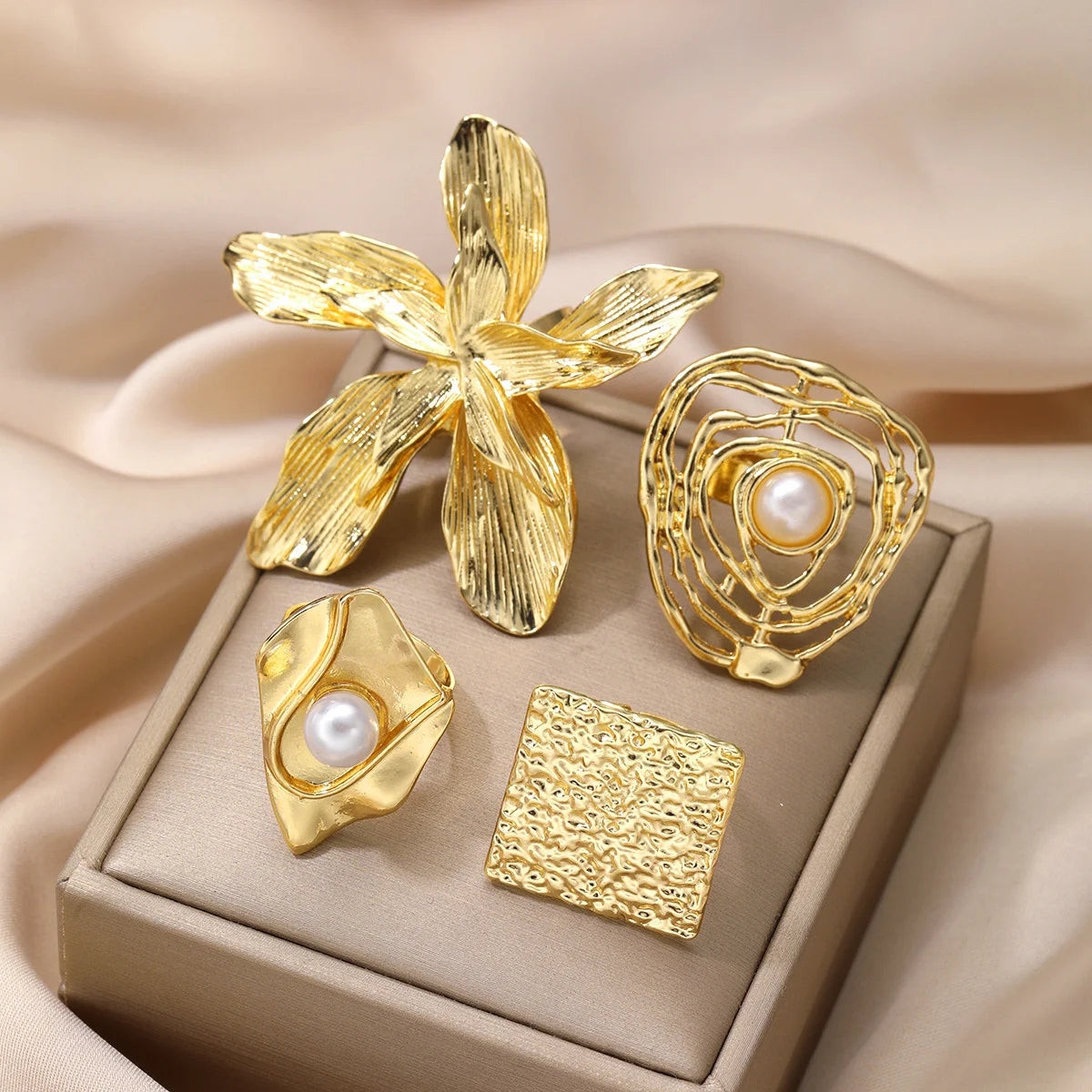 Exaggerated Gold Color Ring Set